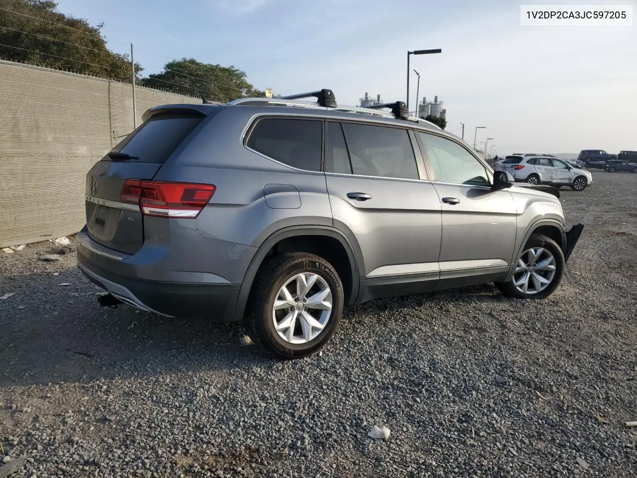 1V2DP2CA3JC597205 2018 Volkswagen Atlas Se