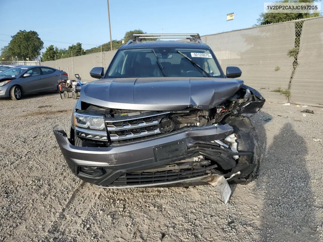 1V2DP2CA3JC597205 2018 Volkswagen Atlas Se