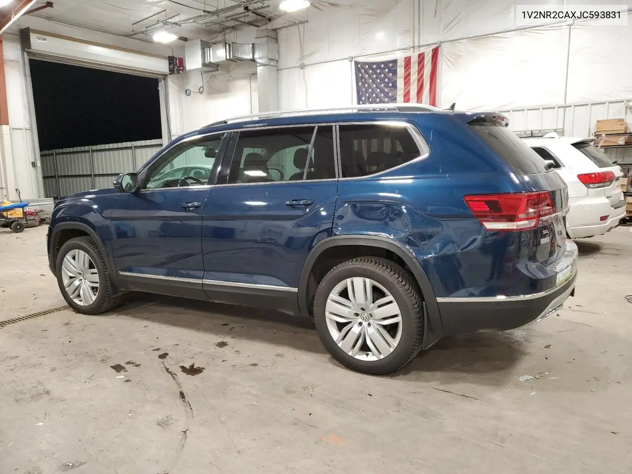 1V2NR2CAXJC593831 2018 Volkswagen Atlas Sel Premium