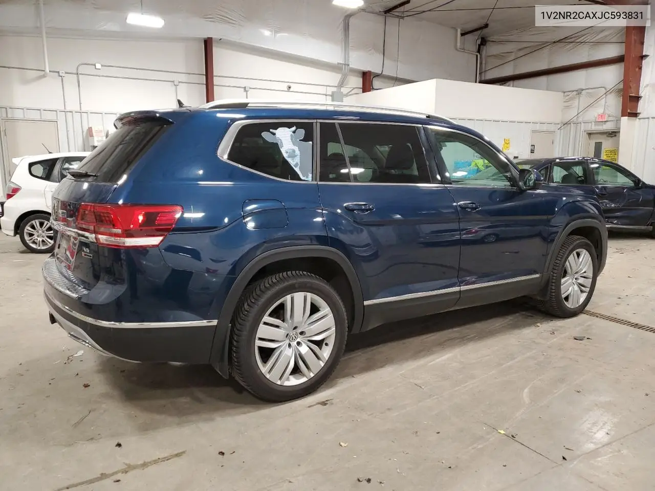 1V2NR2CAXJC593831 2018 Volkswagen Atlas Sel Premium