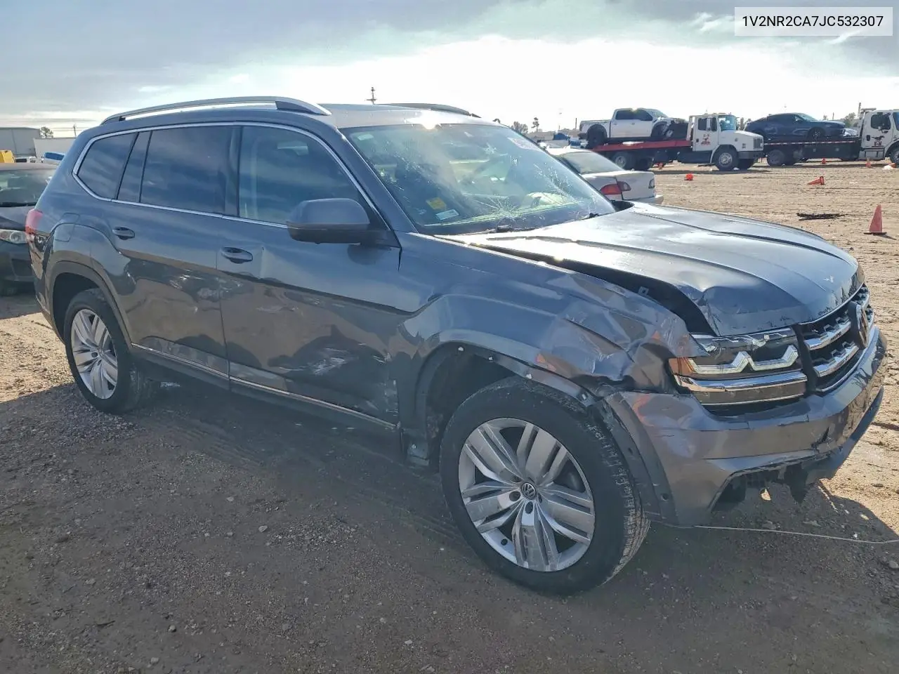 1V2NR2CA7JC532307 2018 Volkswagen Atlas Sel Premium