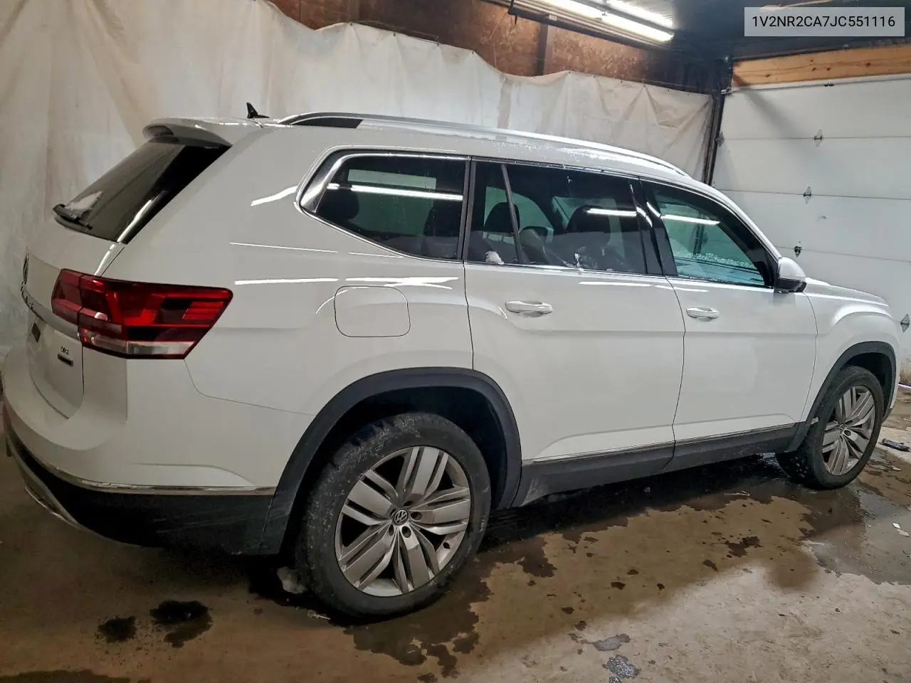 1V2NR2CA7JC551116 2018 Volkswagen Atlas Sel Premium