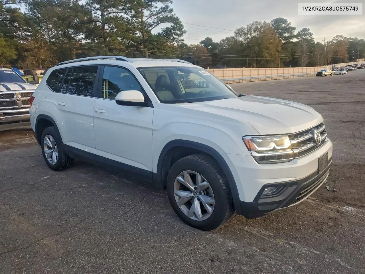 1V2KR2CA8JC575749 2018 Volkswagen Atlas Se
