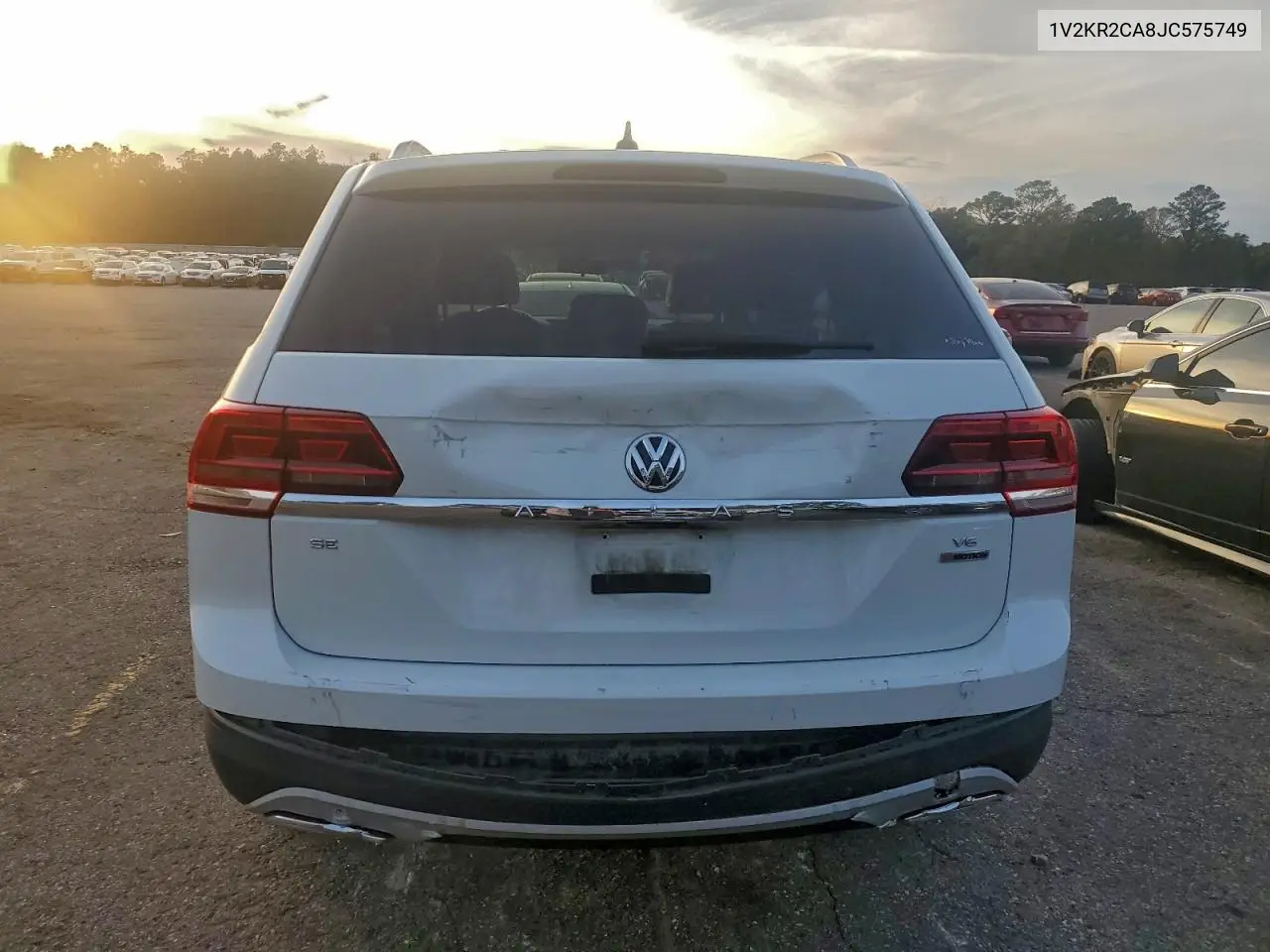 1V2KR2CA8JC575749 2018 Volkswagen Atlas Se