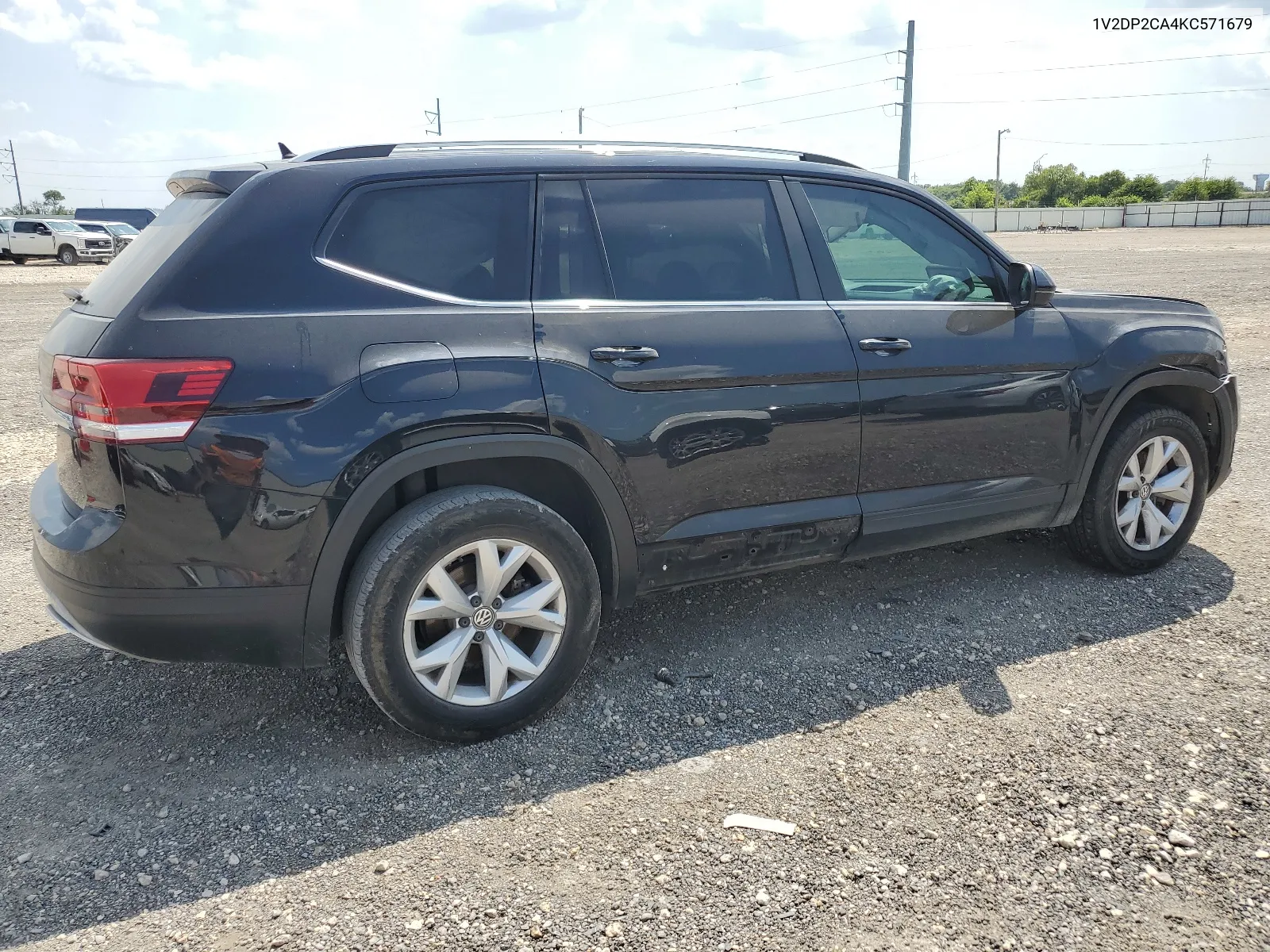 1V2DP2CA4KC571679 2019 Volkswagen Atlas Se