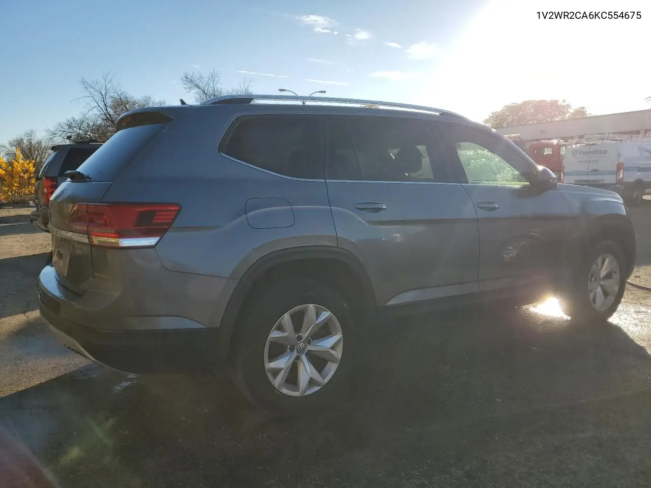 1V2WR2CA6KC554675 2019 Volkswagen Atlas Se