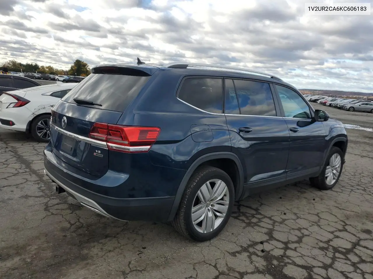 1V2UR2CA6KC606183 2019 Volkswagen Atlas Se