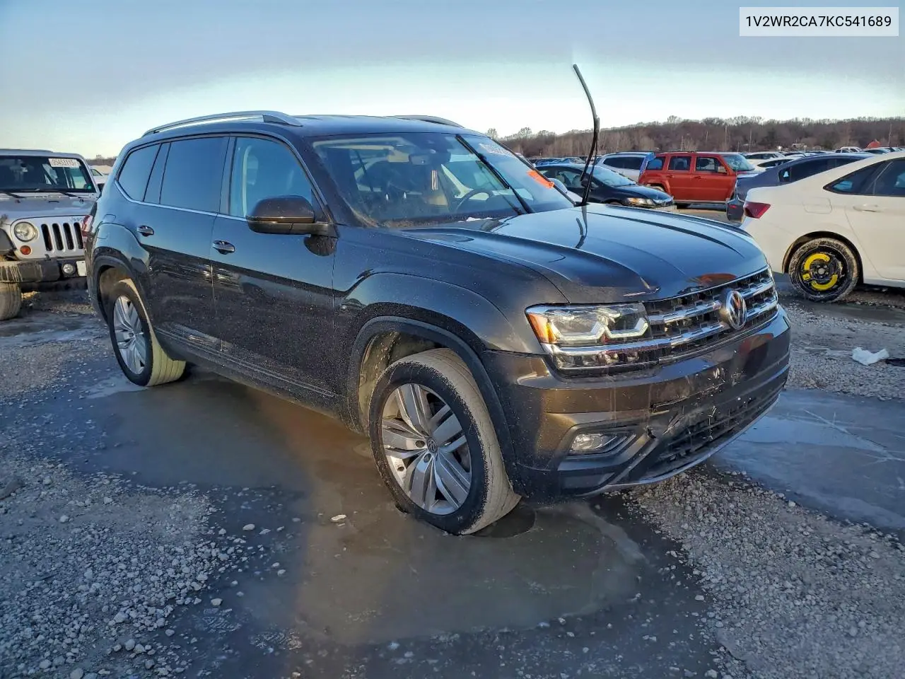 1V2WR2CA7KC541689 2019 Volkswagen Atlas Se