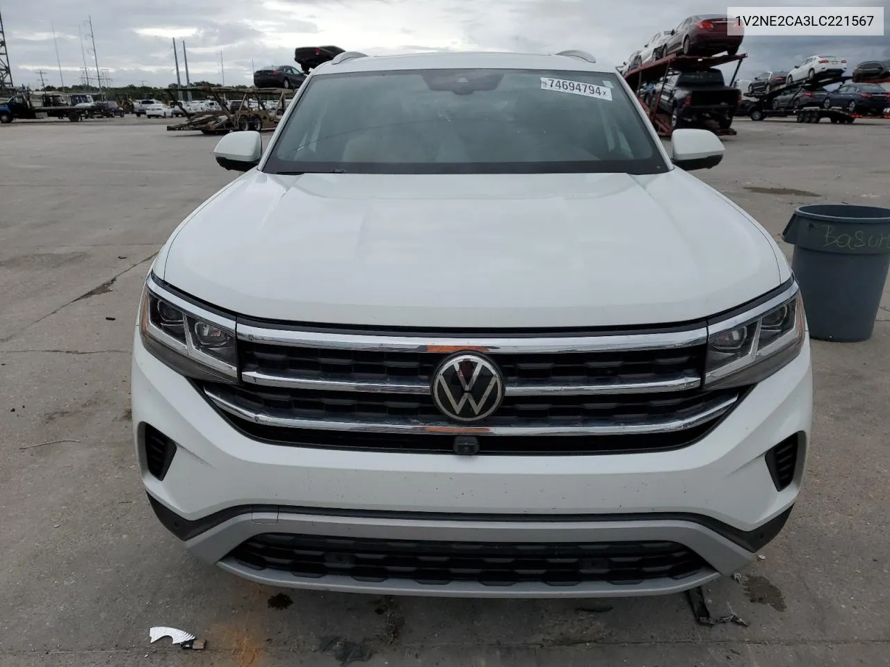 1V2NE2CA3LC221567 2020 Volkswagen Atlas Cross Sport Sel Premium