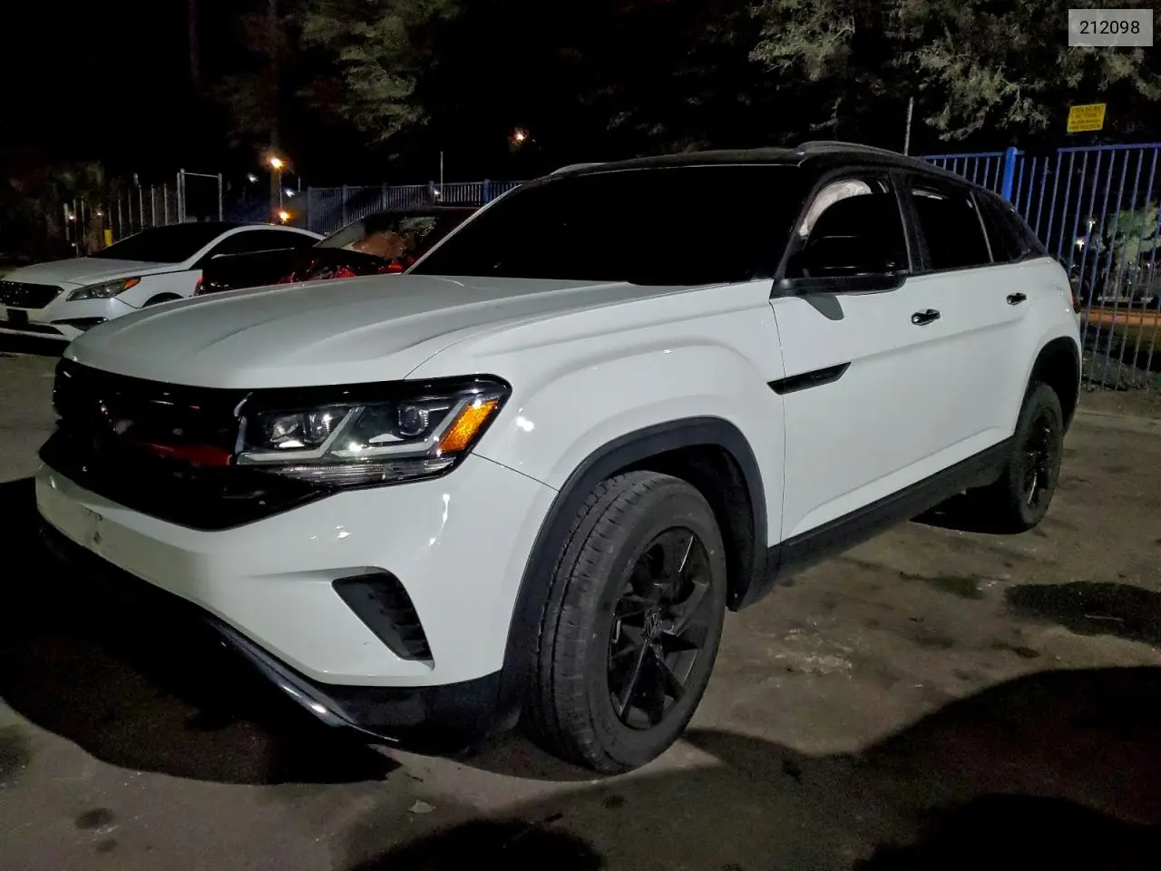 212098 2023 Volkswagen Atlas Cros