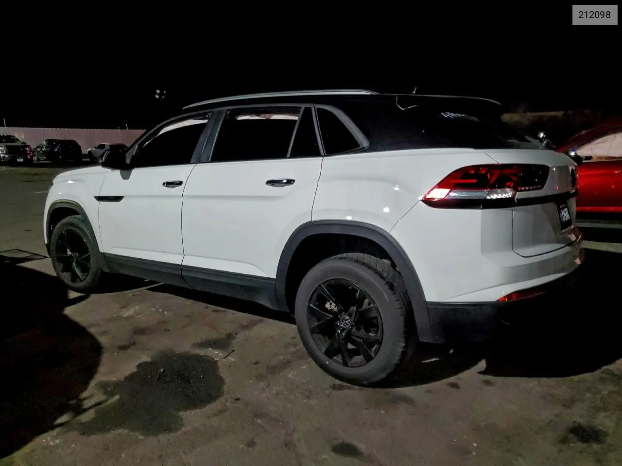 212098 2023 Volkswagen Atlas Cros