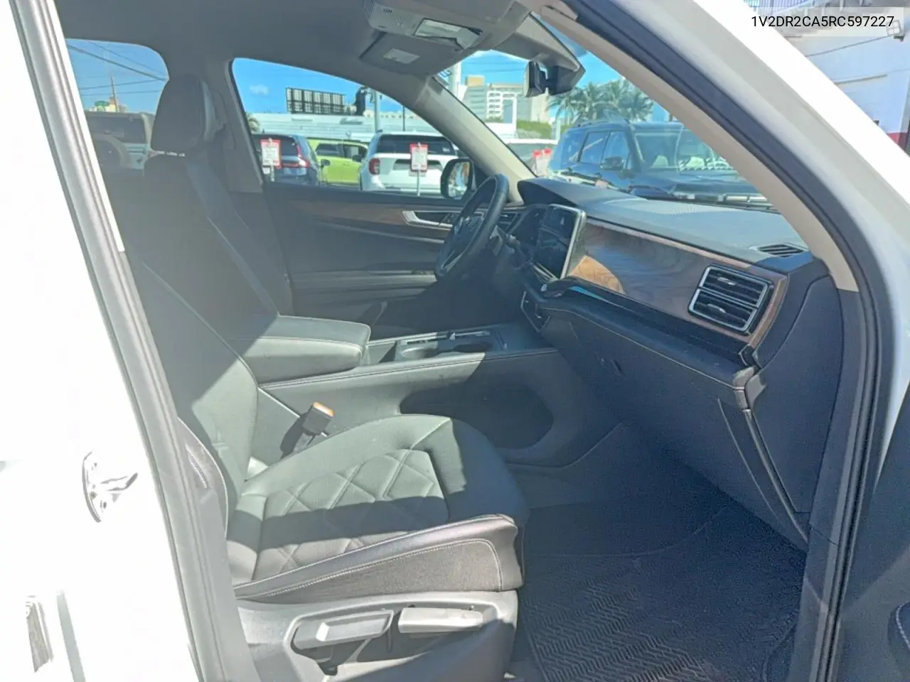 1V2DR2CA5RC597227 2024 Volkswagen Atlas Se