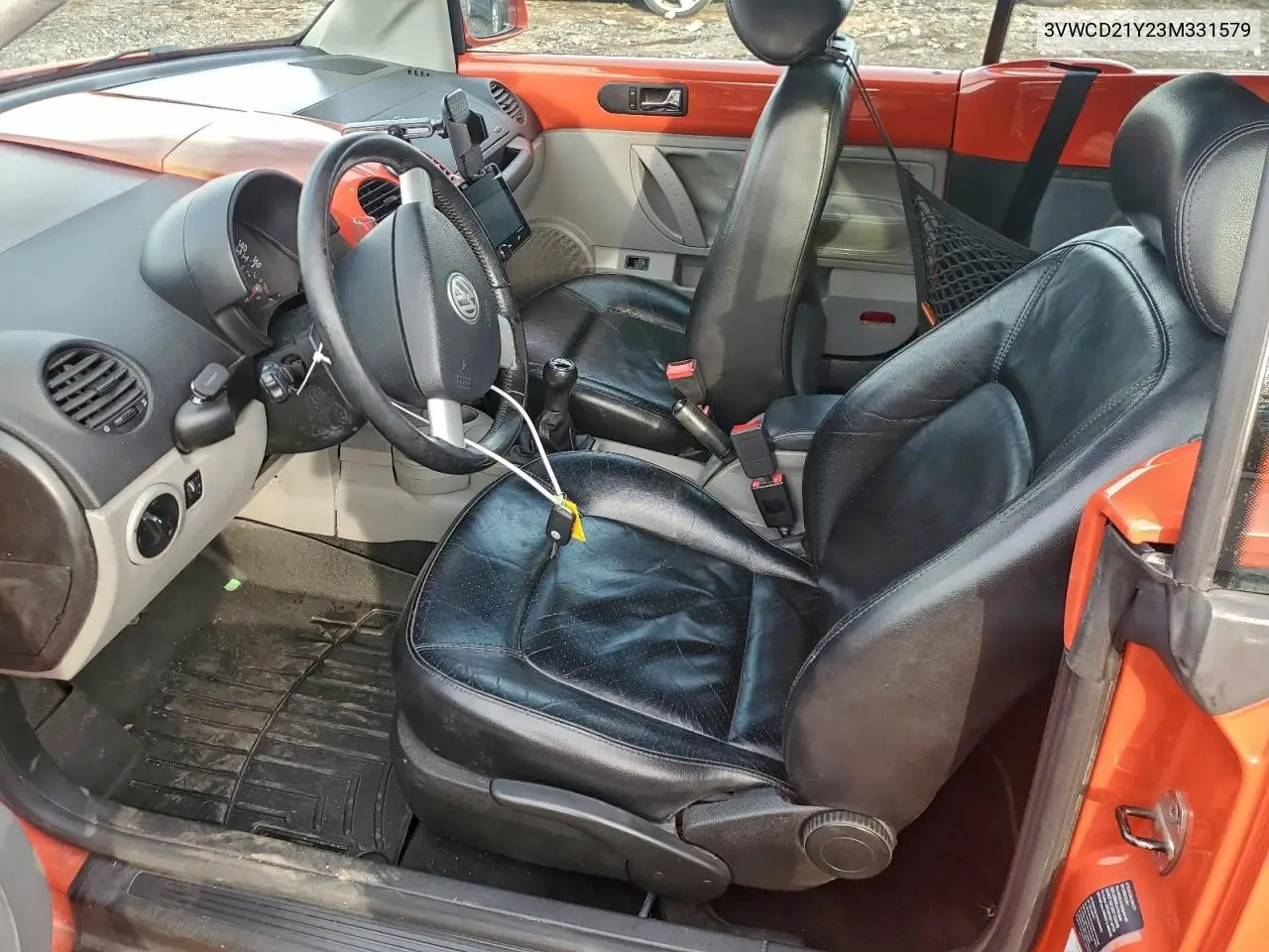3VWCD21Y23M331579 2003 Volkswagen New Beetle Gls