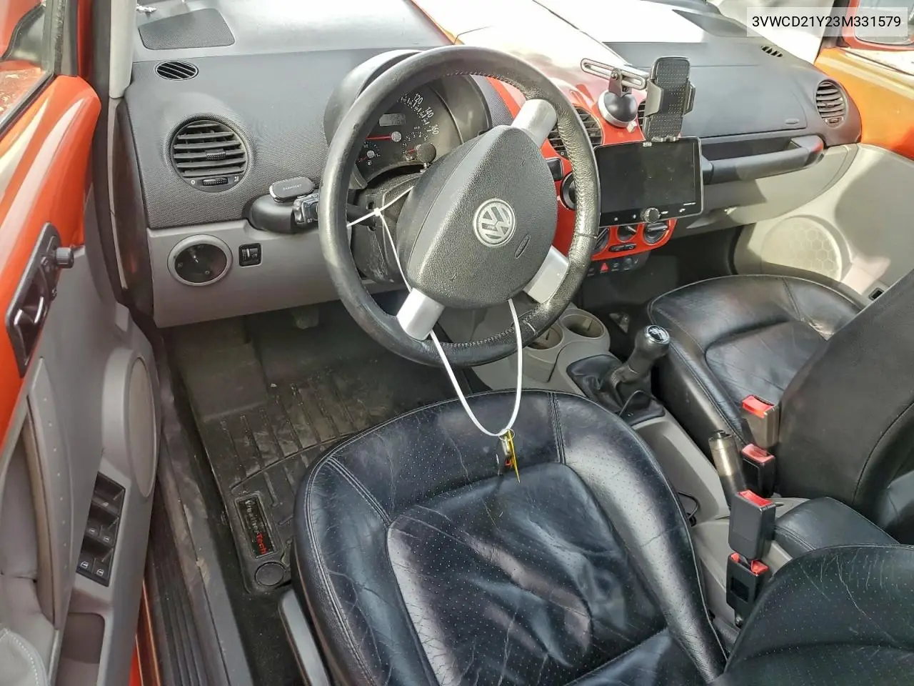 3VWCD21Y23M331579 2003 Volkswagen New Beetle Gls