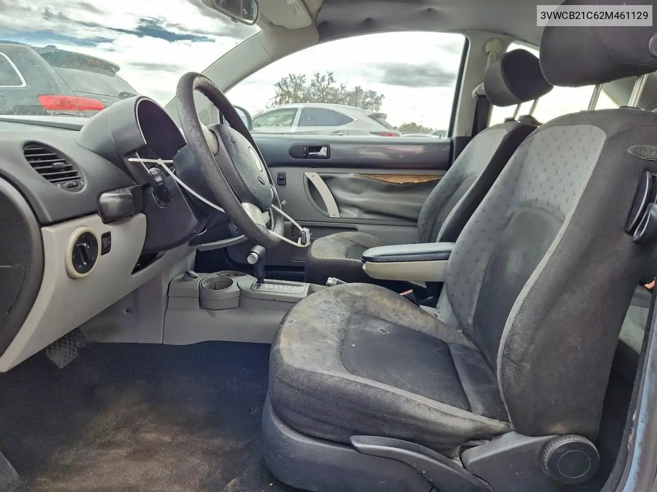 3VWCB21C62M461129 2004 Volkswagen New Beetle Gls