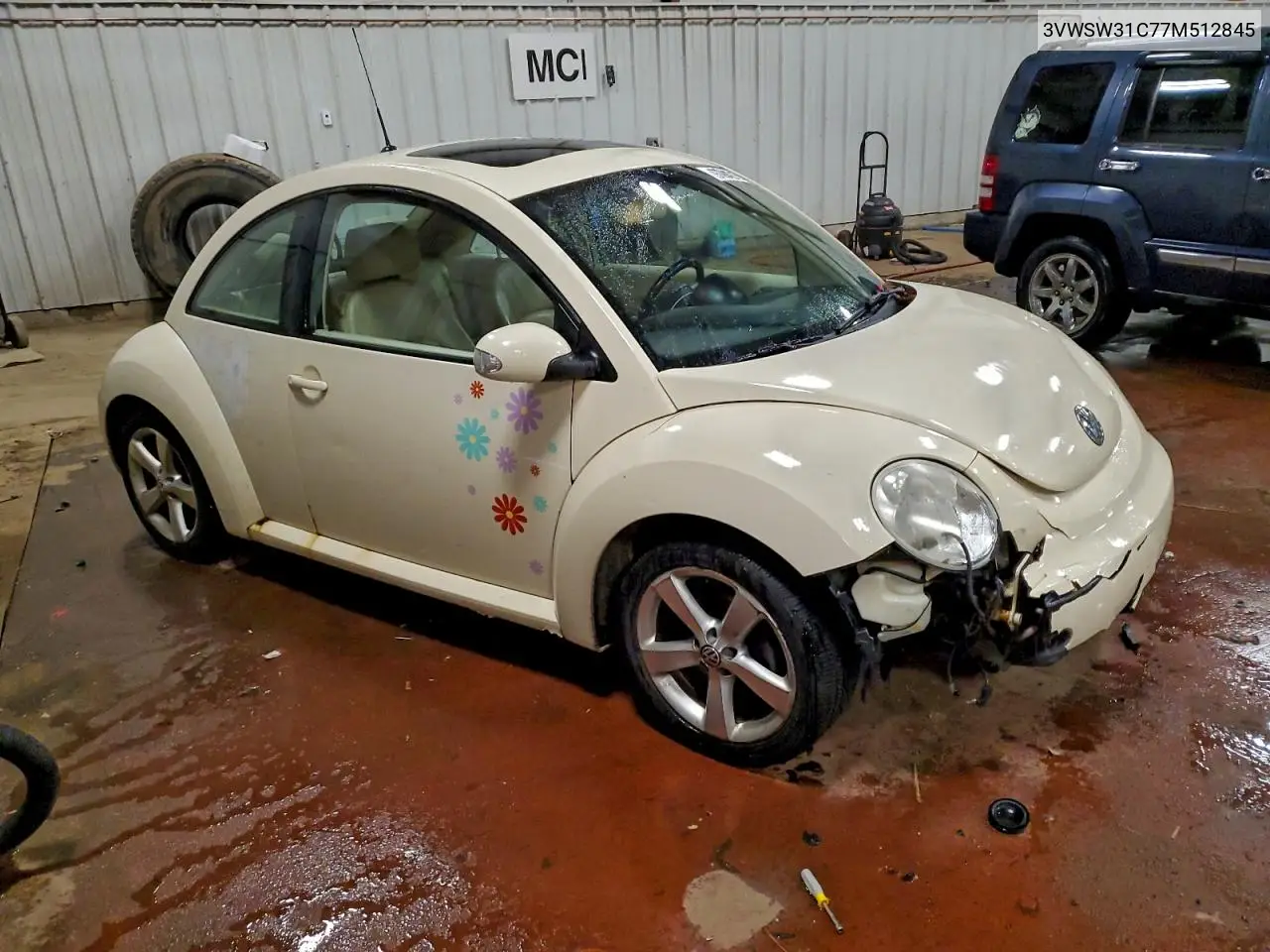 3VWSW31C77M512845 2007 Volkswagen New Beetle 2.5L Option Package 2
