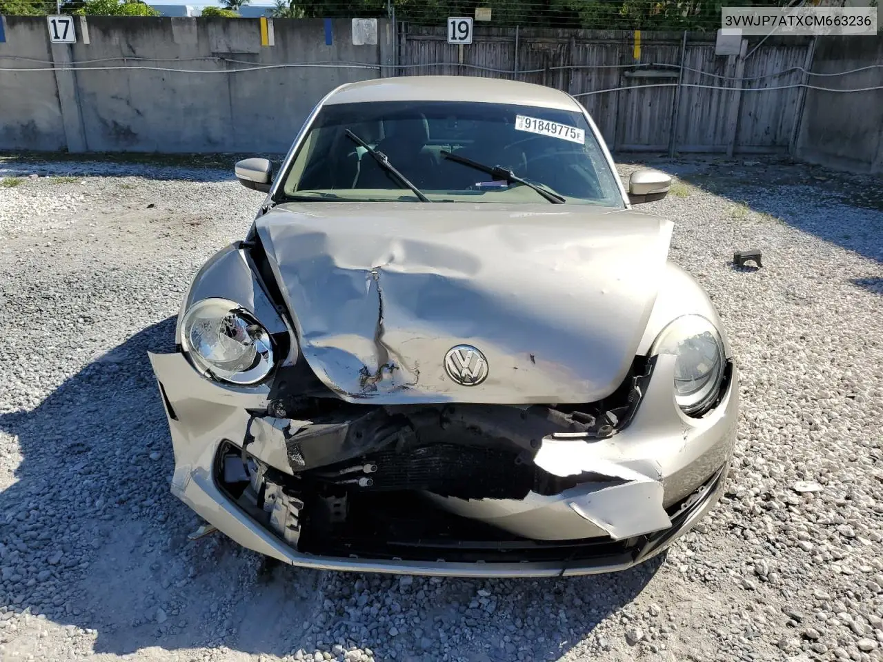 3VWJP7ATXCM663236 2012 Volkswagen Beetle
