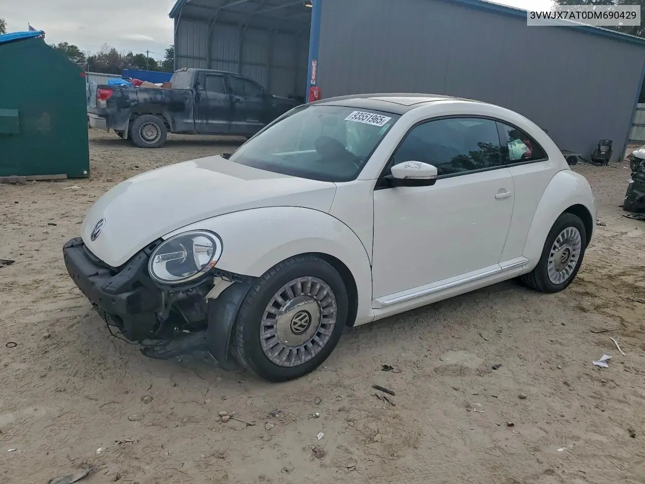 3VWJX7AT0DM690429 2013 Volkswagen Beetle