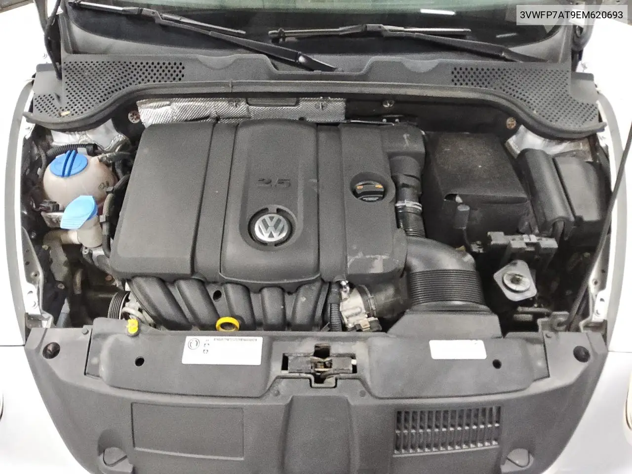 3VWFP7AT9EM620693 2014 Volkswagen Beetle