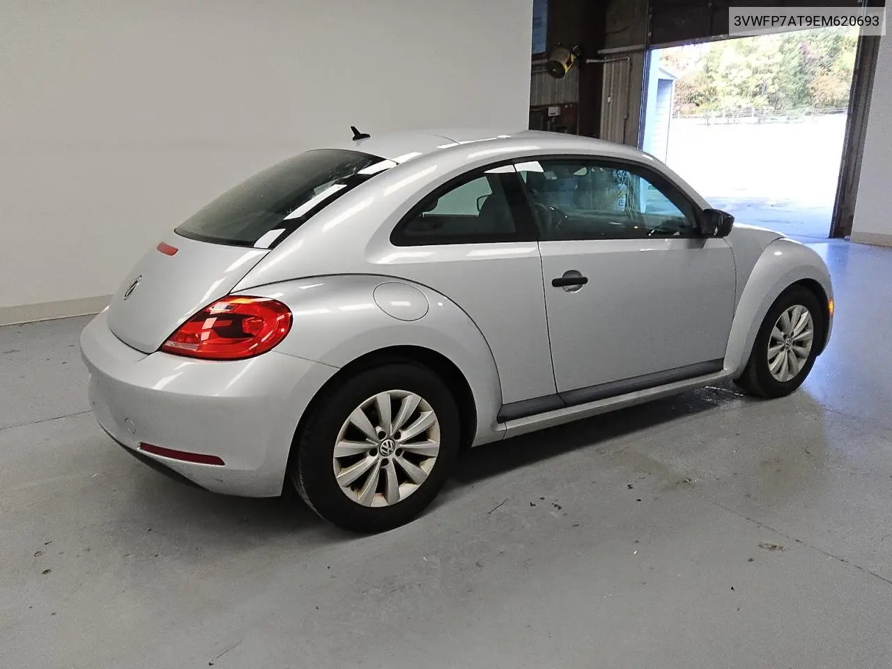 3VWFP7AT9EM620693 2014 Volkswagen Beetle