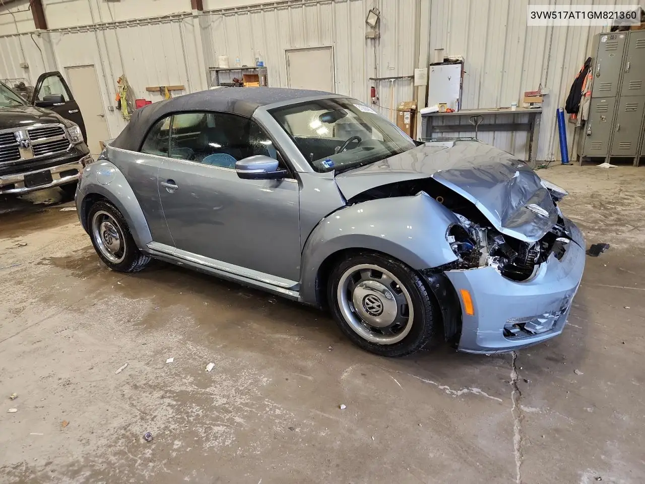 3VW517AT1GM821360 2016 Volkswagen Beetle S/Se