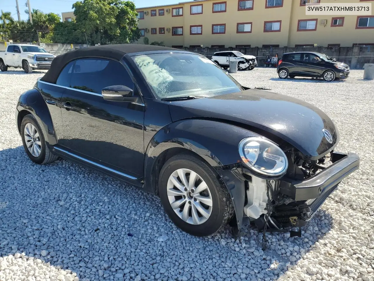 3VW517ATXHM813713 2017 Volkswagen Beetle S/Se