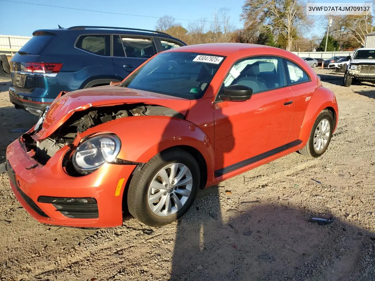 3VWFD7AT4JM709137 2018 Volkswagen Beetle S