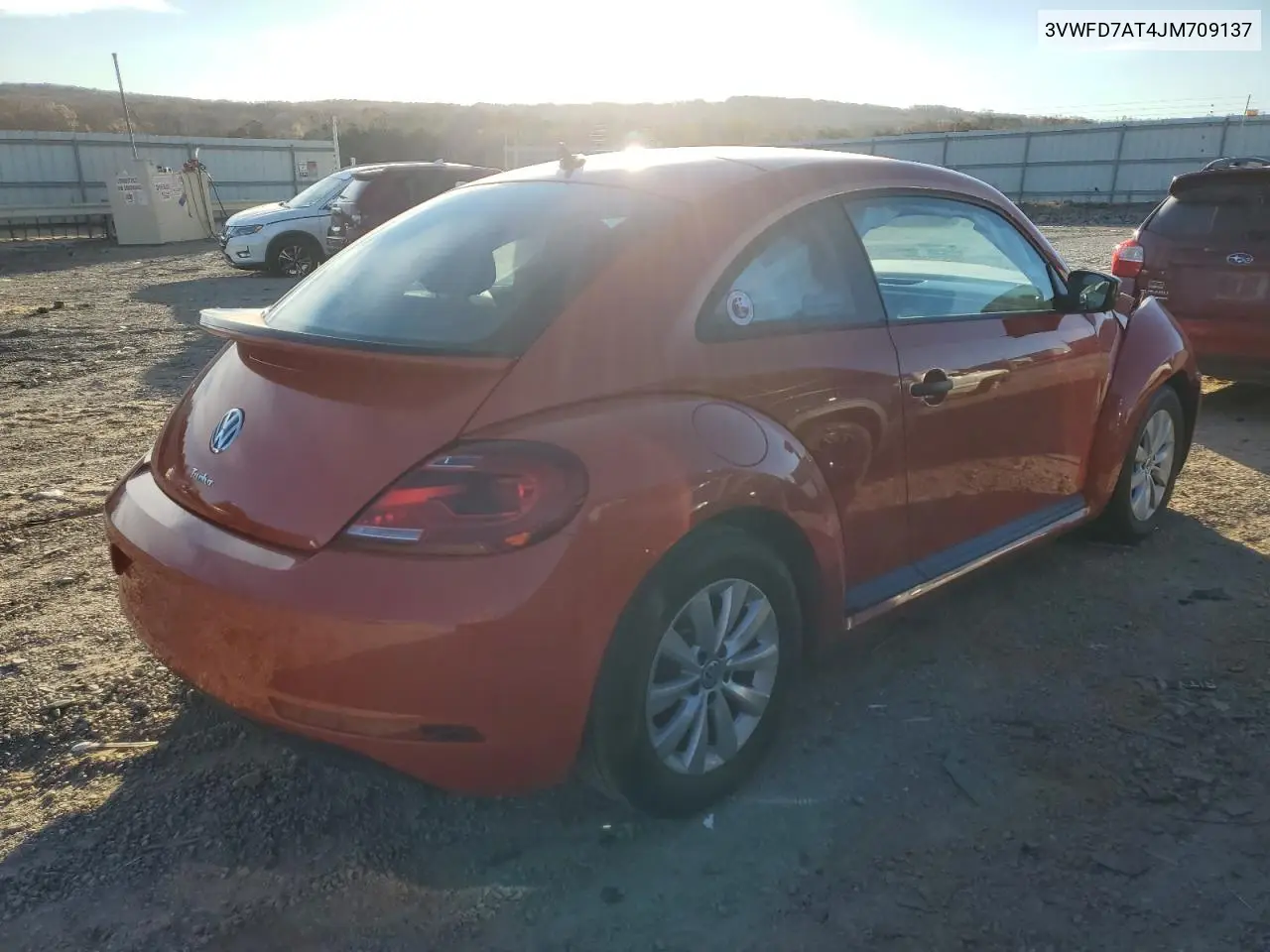 3VWFD7AT4JM709137 2018 Volkswagen Beetle S