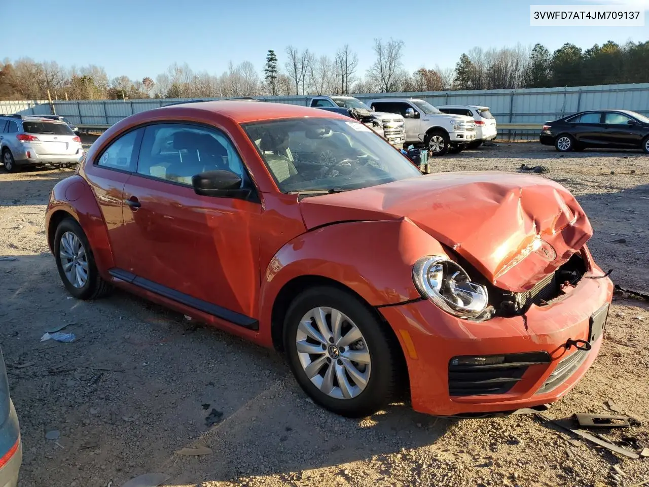 3VWFD7AT4JM709137 2018 Volkswagen Beetle S