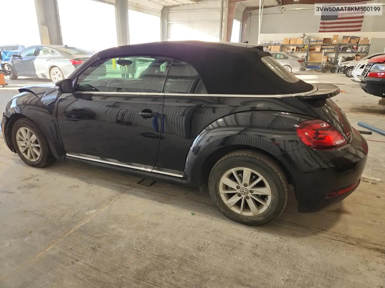 3VW5DAAT8KM500199 2019 Volkswagen Beetle S