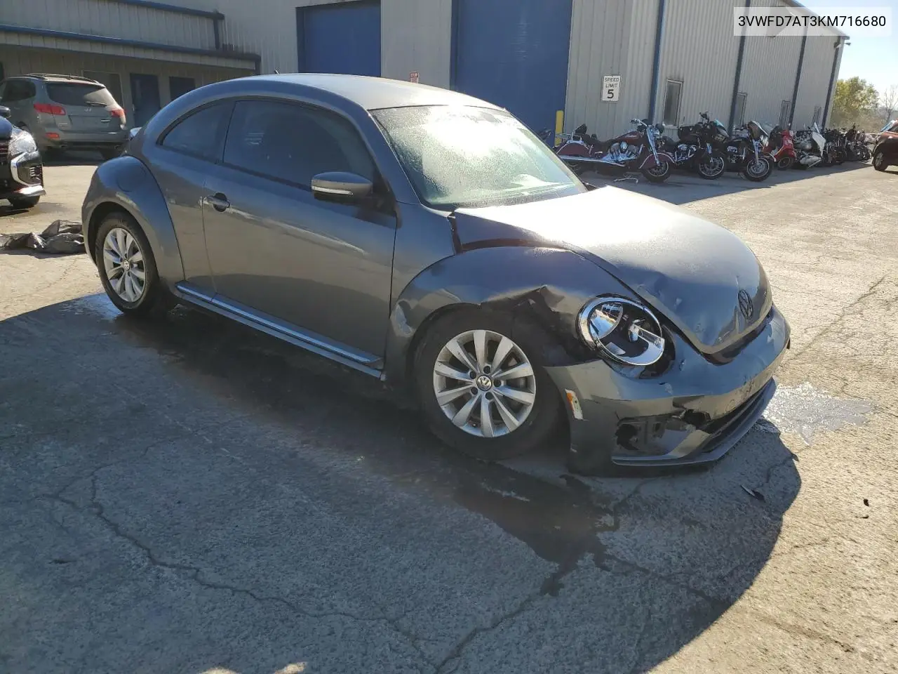 3VWFD7AT3KM716680 2019 Volkswagen Beetle S