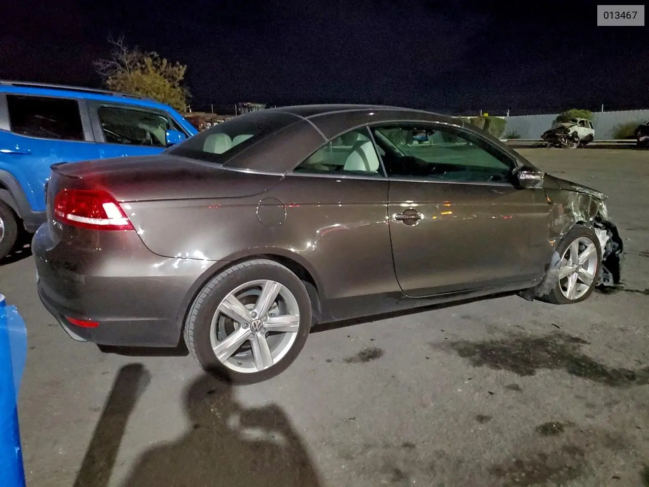 013467 2012 Volkswagen Eos Lux