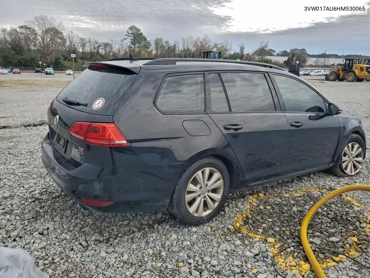 3VW017AU6HM530065 2017 Volkswagen Golf Sportwagen S