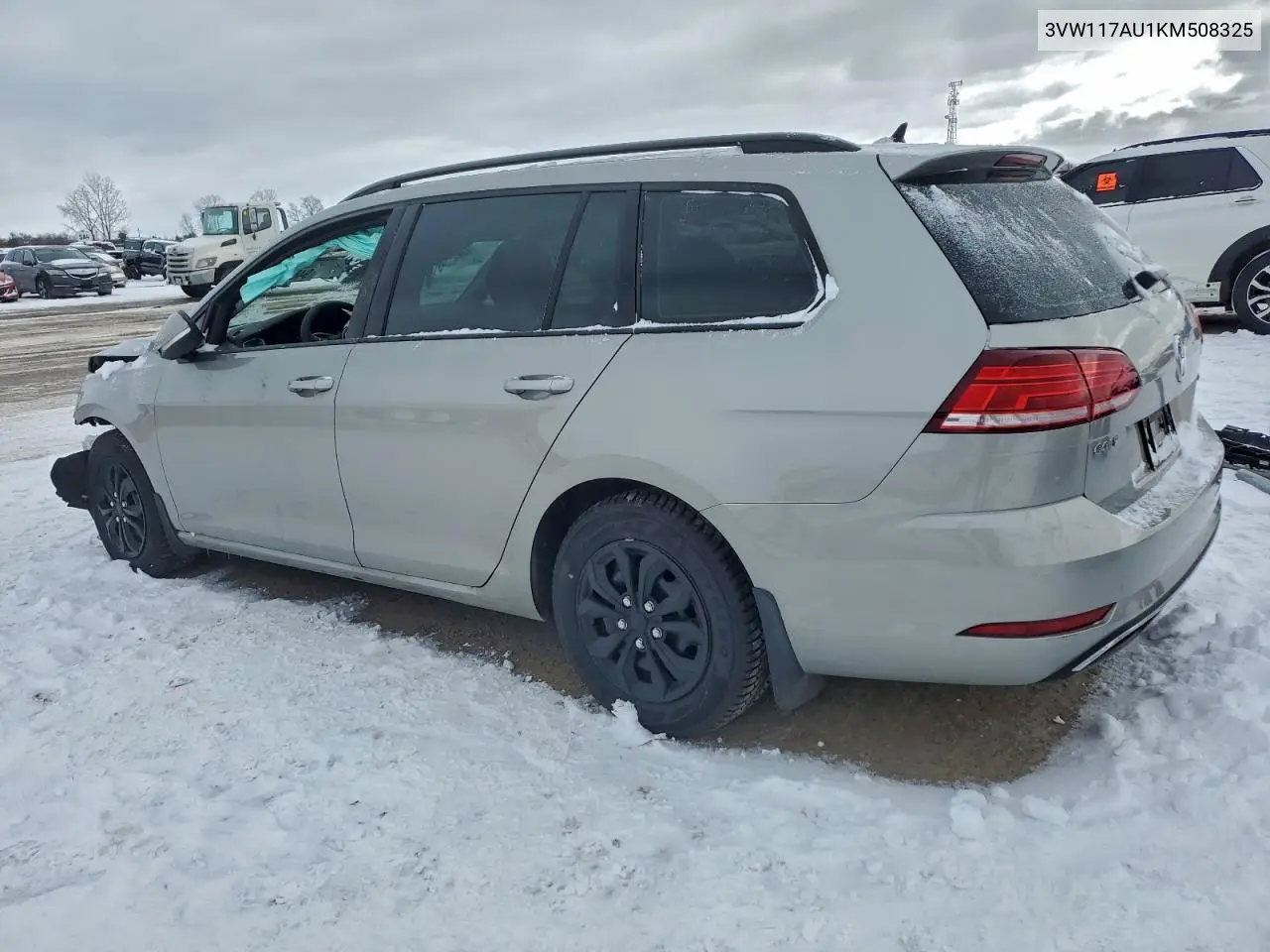 3VW117AU1KM508325 2019 Volkswagen Golf Sportwagen S