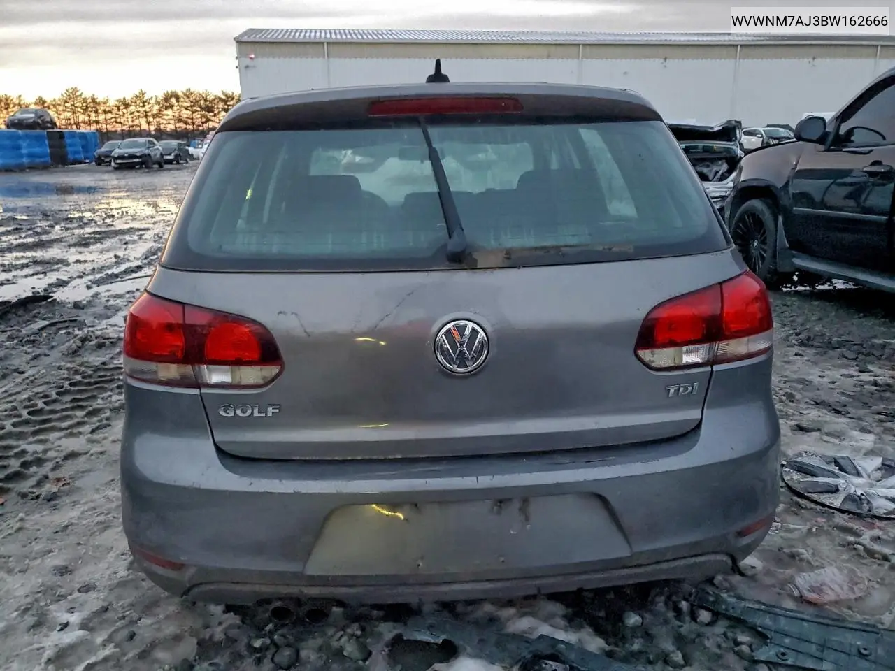 WVWNM7AJ3BW162666 2011 Volkswagen Golf