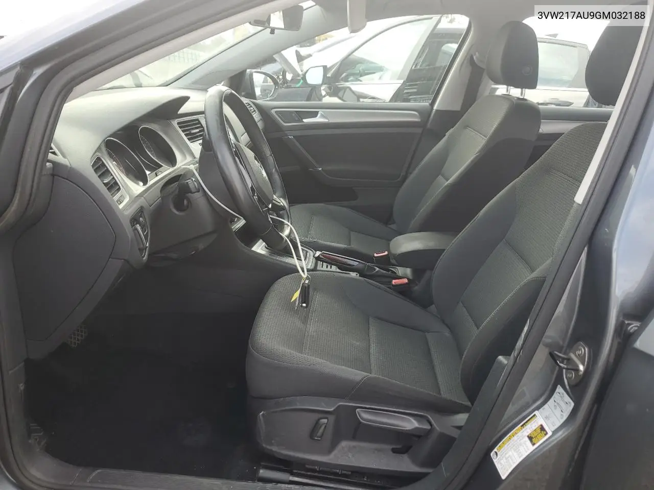 3VW217AU9GM032188 2016 Volkswagen Golf S/Se