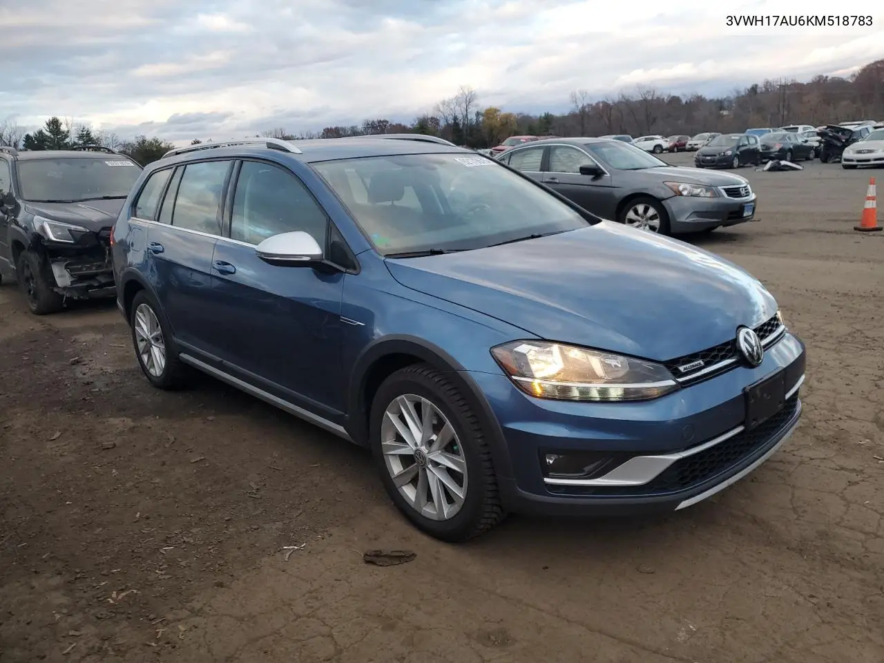 3VWH17AU6KM518783 2019 Volkswagen Golf Alltrack S