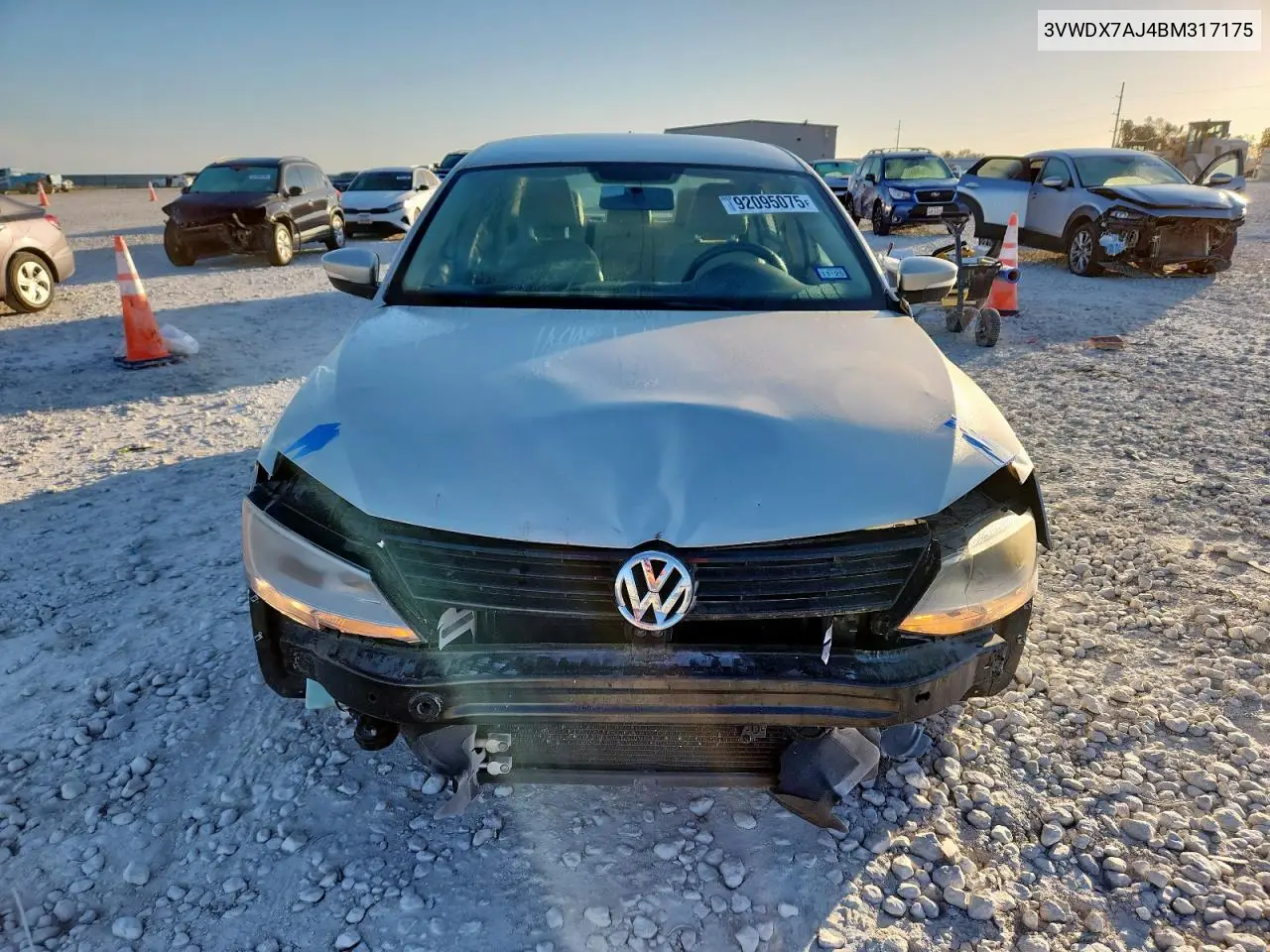 3VWDX7AJ4BM317175 2011 Volkswagen Jetta Se