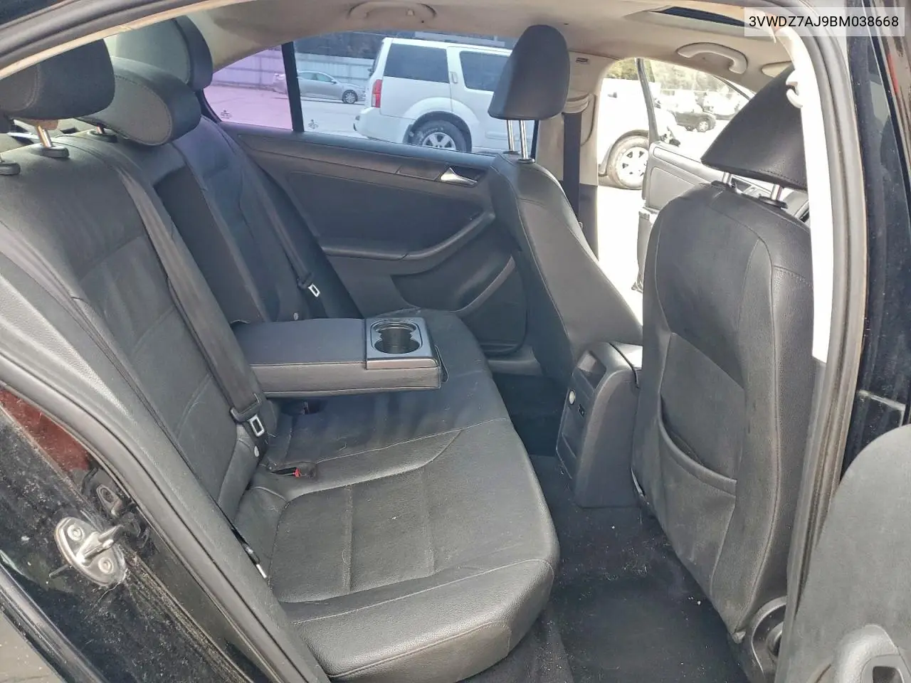 3VWDZ7AJ9BM038668 2011 Volkswagen Jetta Se