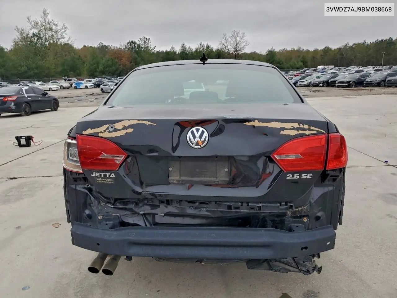 3VWDZ7AJ9BM038668 2011 Volkswagen Jetta Se