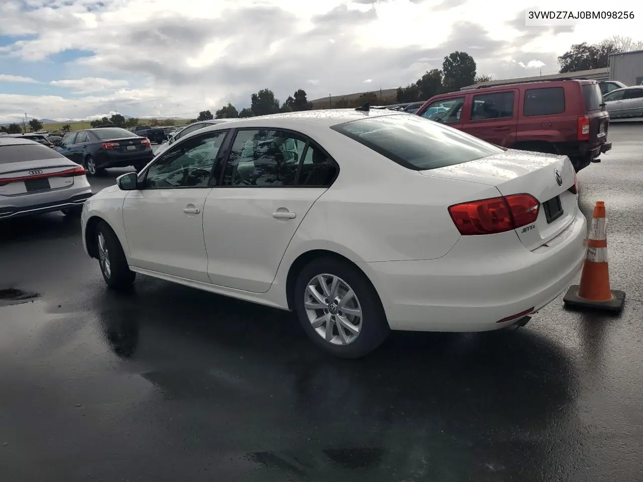 3VWDZ7AJ0BM098256 2011 Volkswagen Jetta Se