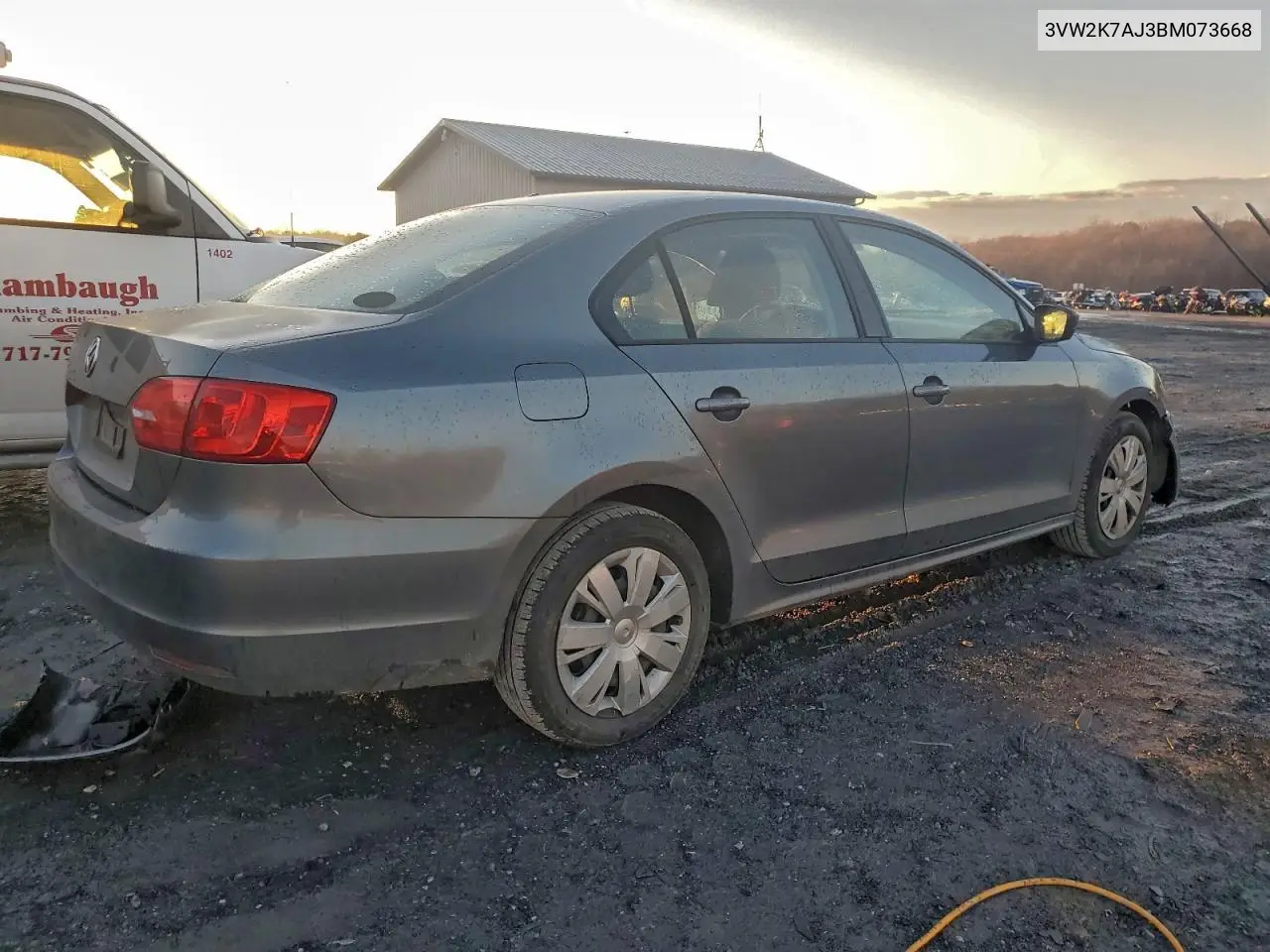 3VW2K7AJ3BM073668 2011 Volkswagen Jetta Base