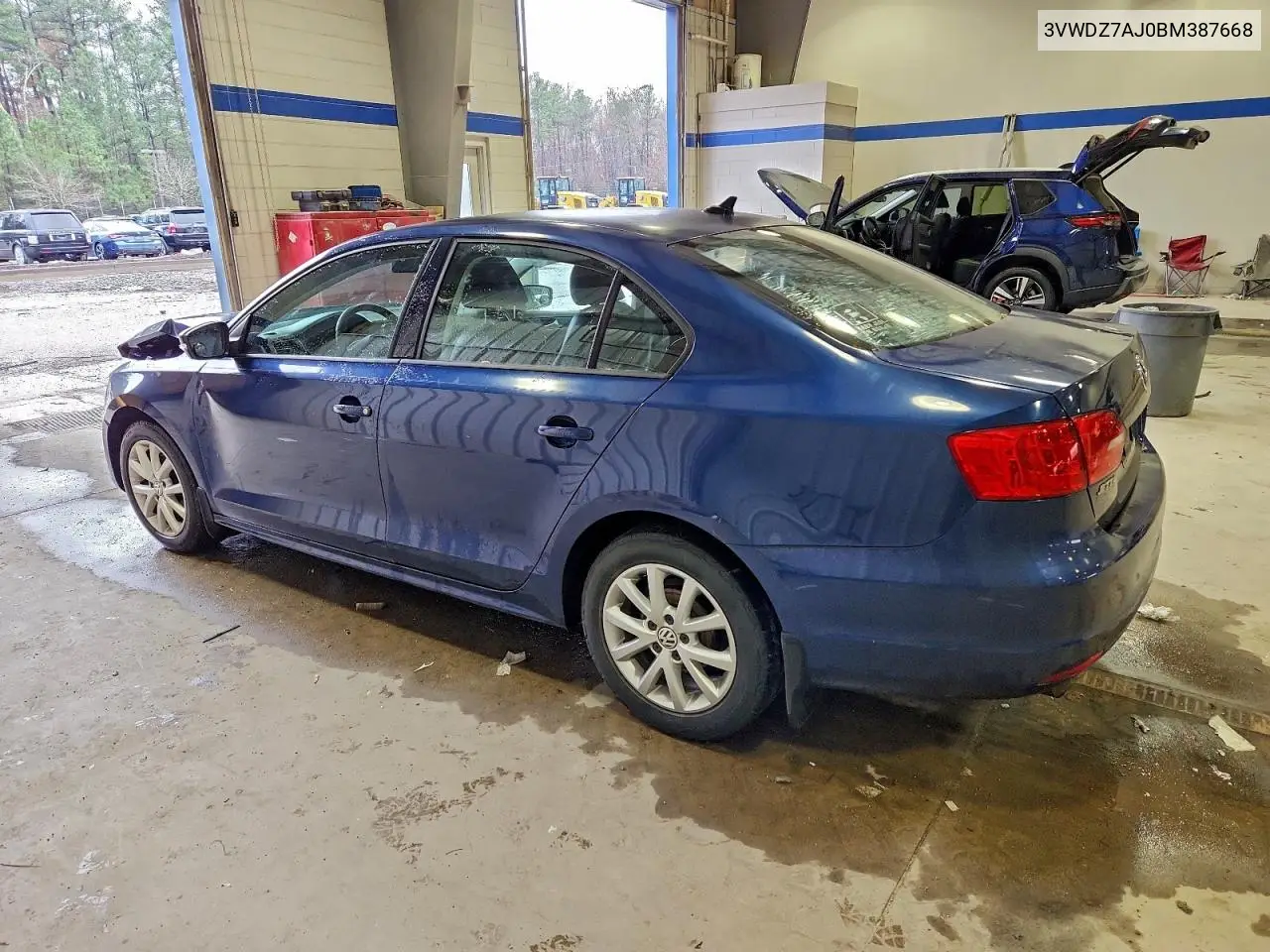 3VWDZ7AJ0BM387668 2011 Volkswagen Jetta Se