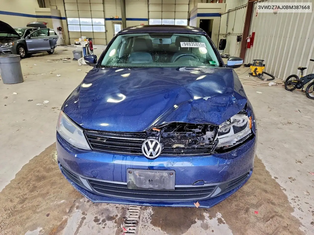 3VWDZ7AJ0BM387668 2011 Volkswagen Jetta Se