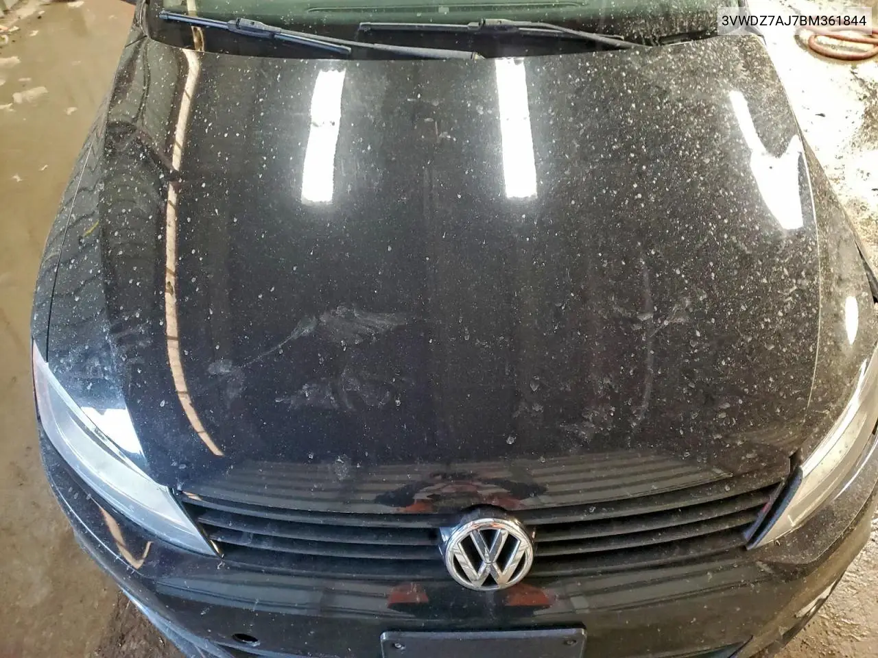 3VWDZ7AJ7BM361844 2011 Volkswagen Jetta Se