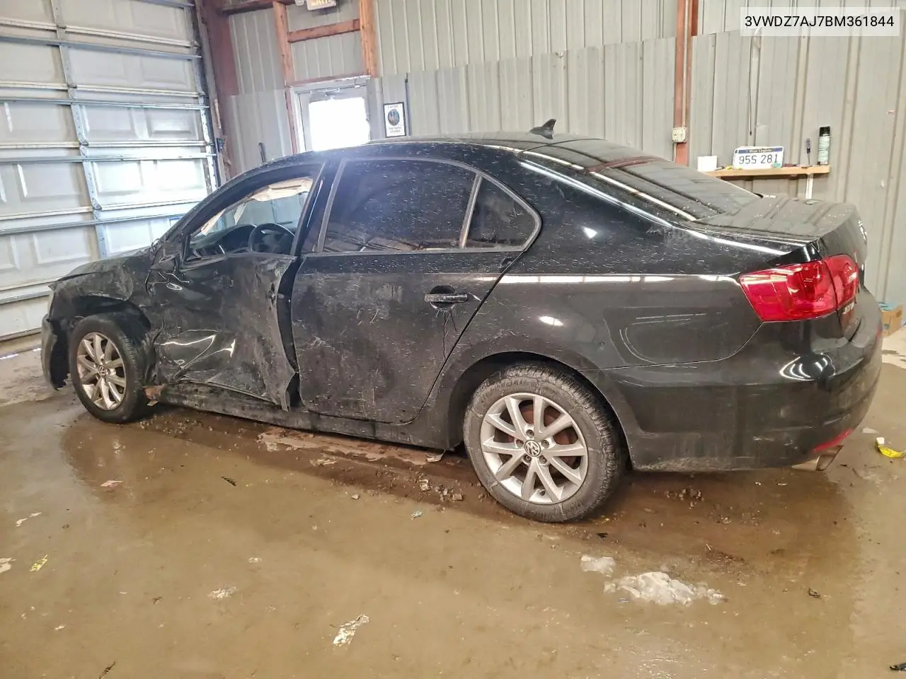 3VWDZ7AJ7BM361844 2011 Volkswagen Jetta Se