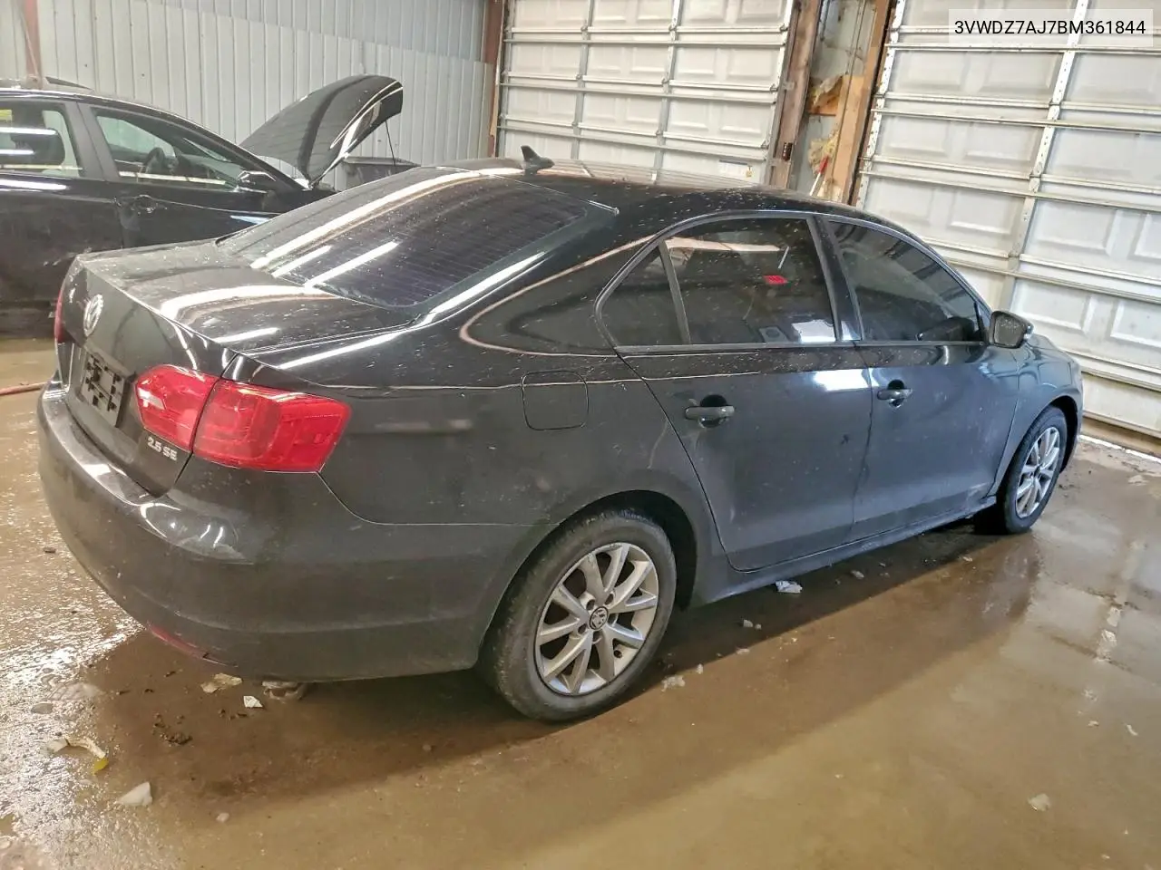 3VWDZ7AJ7BM361844 2011 Volkswagen Jetta Se