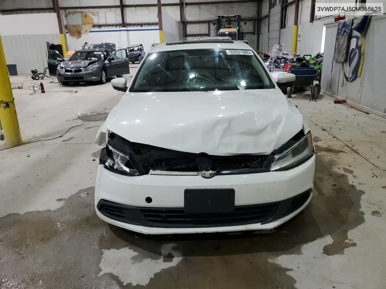 3VWDP7AJ5CM365625 2012 Volkswagen Jetta Se