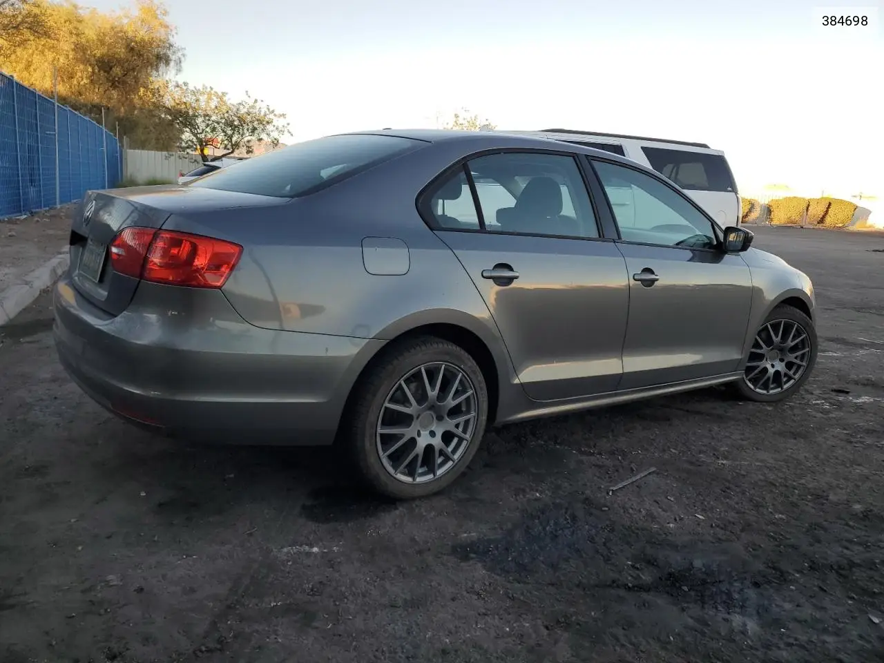 384698 2012 Volkswagen Jetta Base
