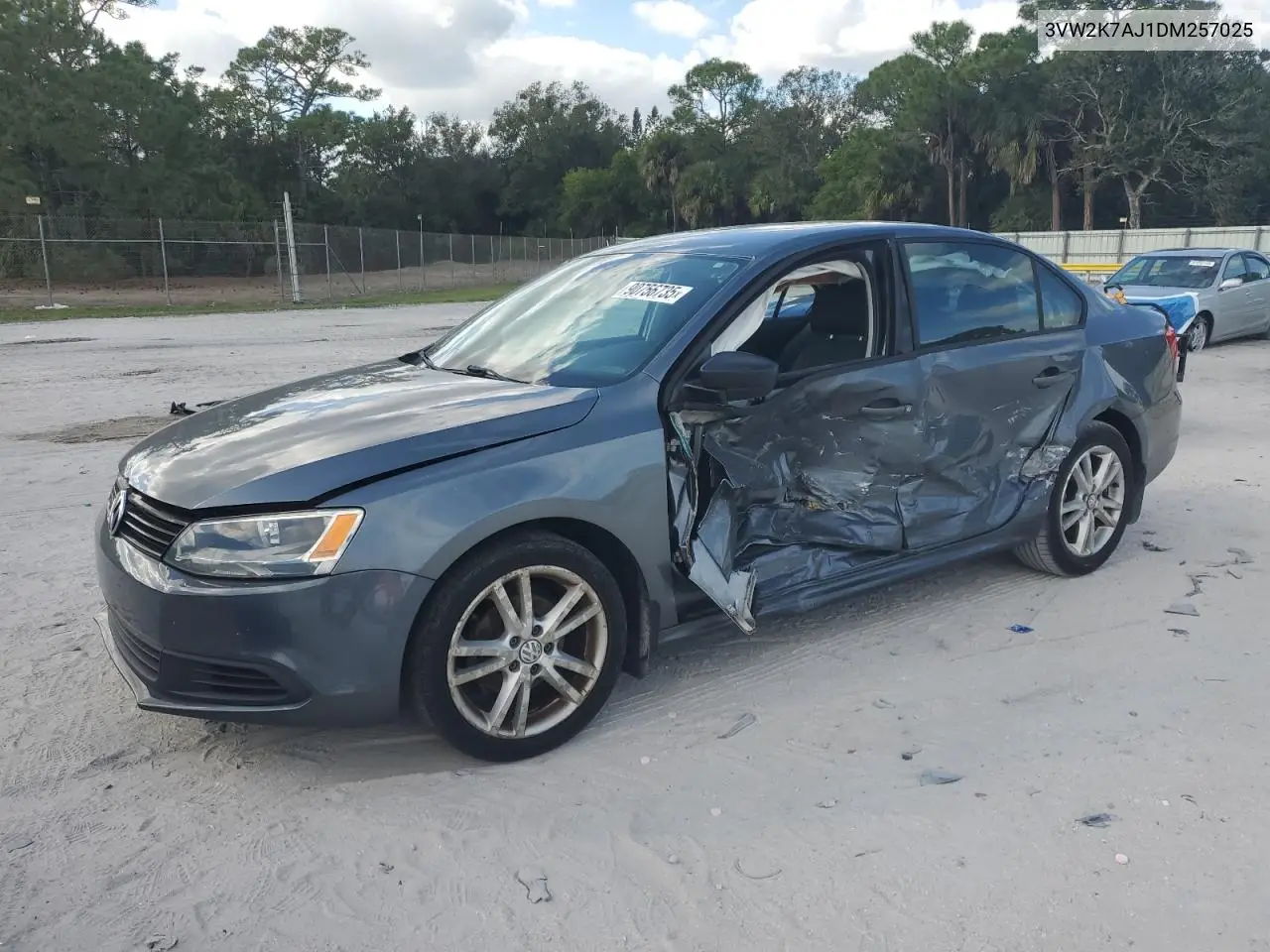 3VW2K7AJ1DM257025 2013 Volkswagen Jetta Base
